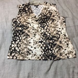 Alfani Woman sleeveless snake print top